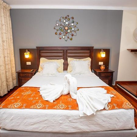 Gold Infinity Hotel Tacna Eksteriør billede